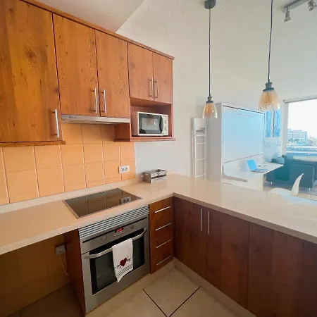 Apto. En Primera Linea De Playa