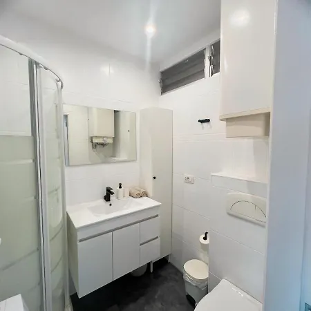 Apto. En Primera Linea De Playa